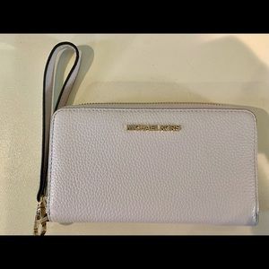 (BRAND NEW) Real Michael Kors Wallet